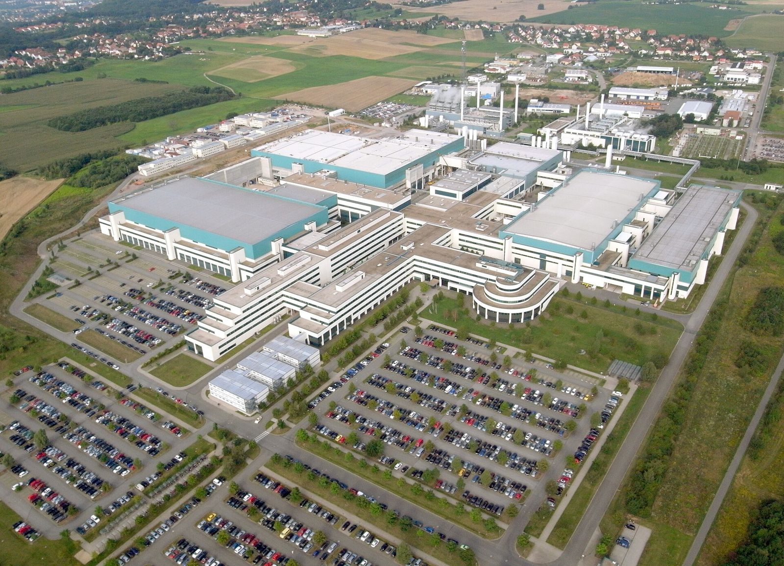 GlobalFoundries'in Dresden'deki üretim tesisinin havadan görünümü